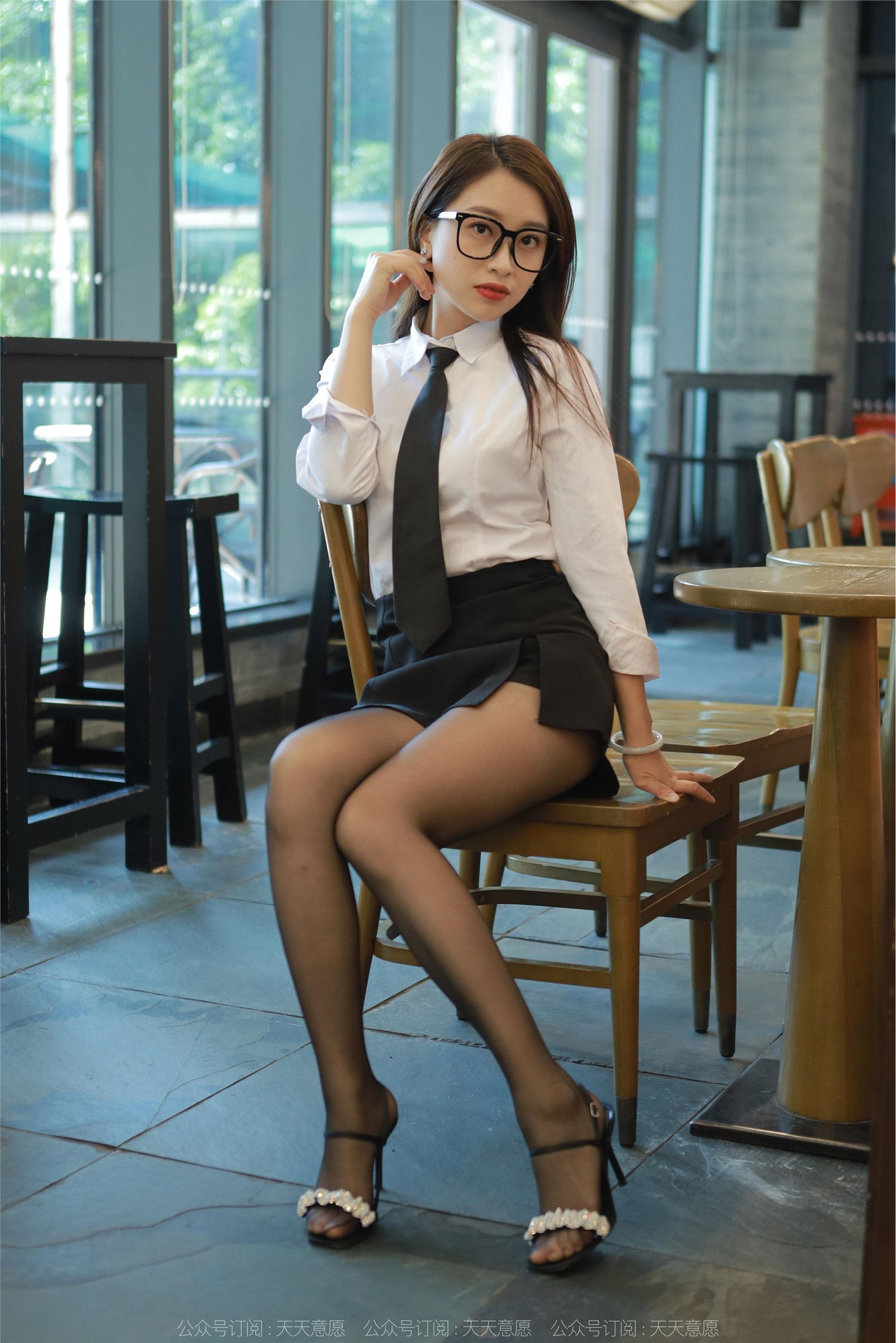 IESS异思趣向  2022.11.05 丝享家 1259 小婕《可爱玉姐》